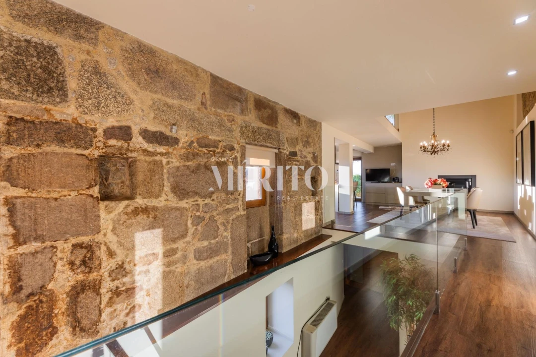 Moradia T3 para Venda em Airo Foto 27