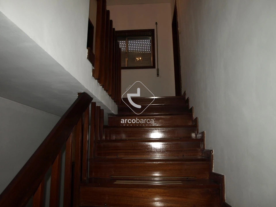 Moradia T4 para Venda em Pedrouços Foto 5