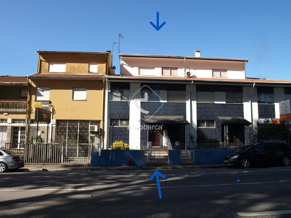 Moradia T4 para Venda em Pedrouços Foto 1