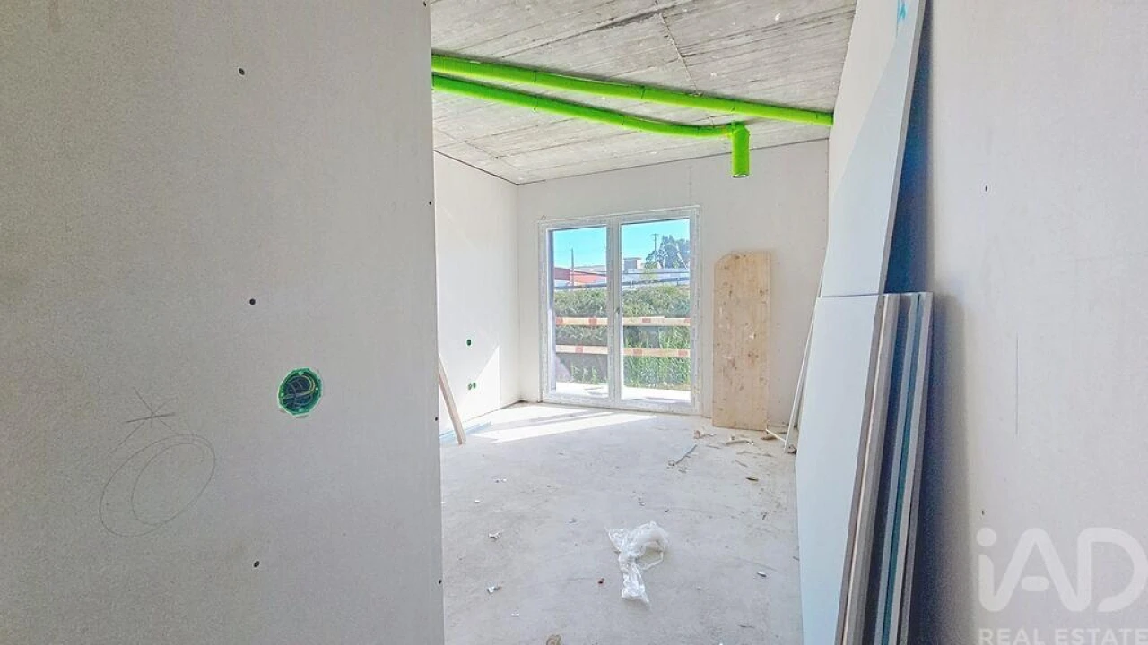 Apartamento T3 para Venda em Ramalhal Foto 22