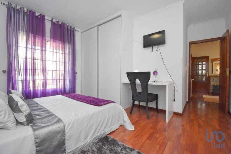 Moradia T3 para Venda em Arrifana Foto 14