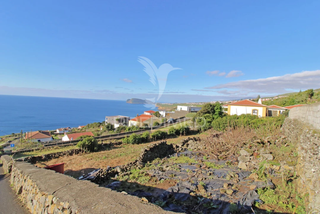 Terreno para Venda em Feteira Foto 2