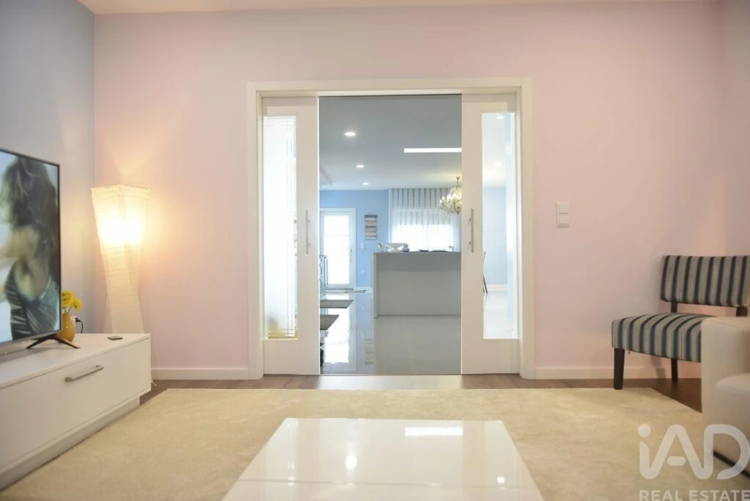 Moradia T7 para Venda em Oliveira do Bairro Foto 30