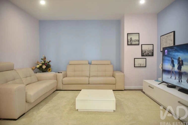 Moradia T7 para Venda em Oliveira do Bairro Foto 29