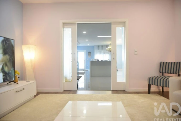 Moradia T7 para Venda em Oliveira do Bairro Foto 30