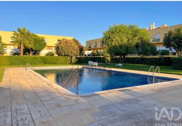 Prédio para Venda em Quarteira Foto 2