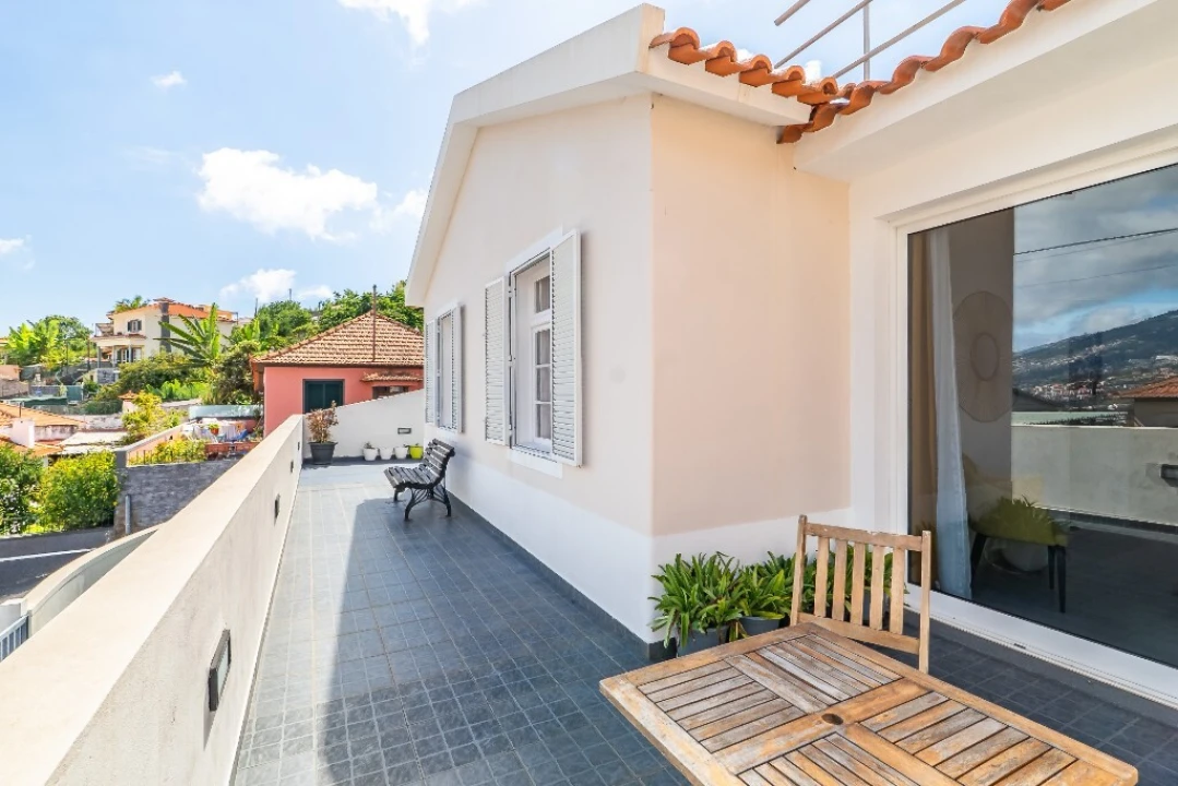 Moradia T3 para Venda em Santo Antonio Foto 11