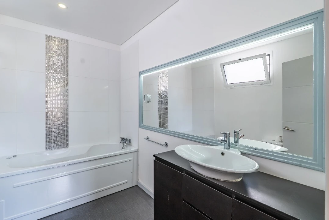 Moradia T3 para Venda em Santo Antonio Foto 51