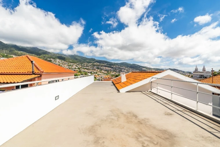 Moradia T3 para Venda em Santo Antonio Foto 21