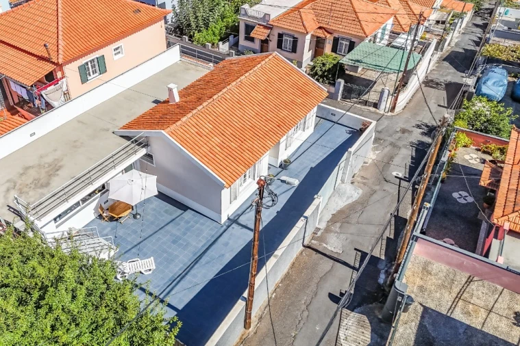 Moradia T3 para Venda em Santo Antonio Foto 2