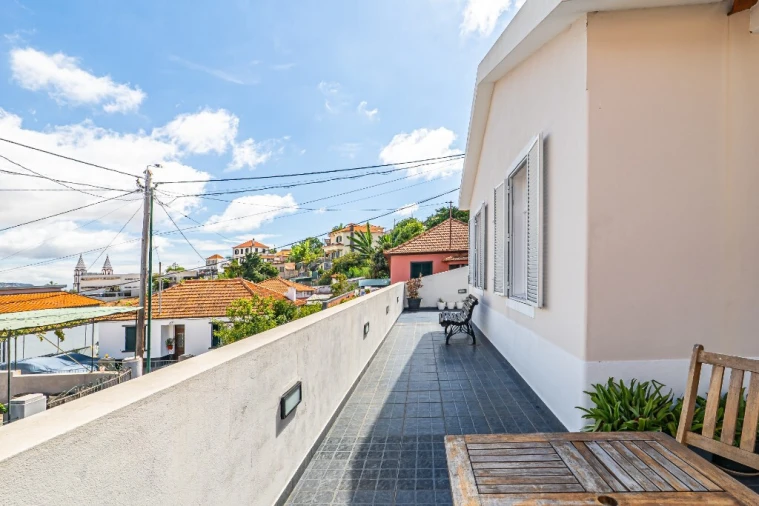 Moradia T3 para Venda em Santo Antonio Foto 9