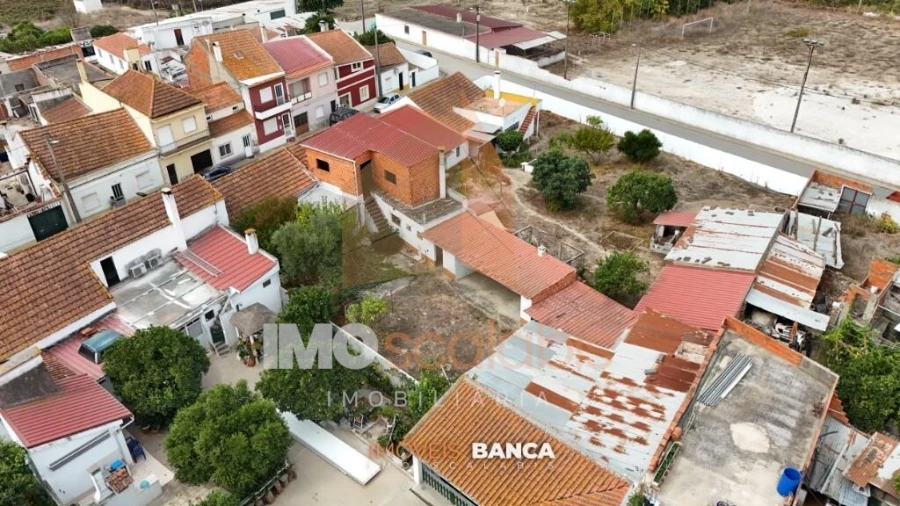 Moradia T3 para Venda em Benfica do Ribatejo Foto 9