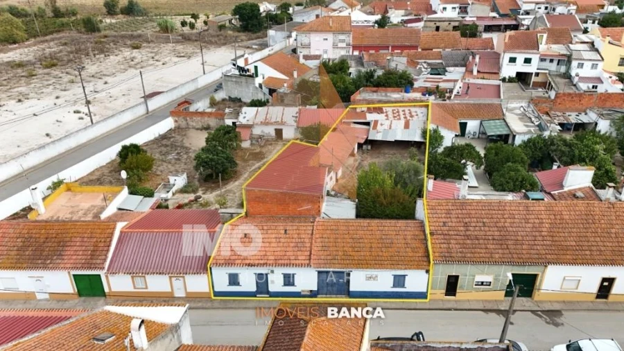 Moradia T3 para Venda em Benfica do Ribatejo Foto 2