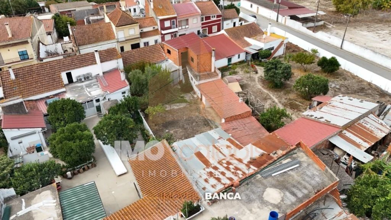 Moradia T3 para Venda em Benfica do Ribatejo Foto 8