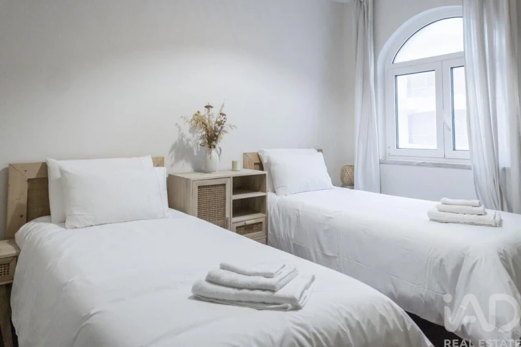 Prédio para Venda em Costa da Caparica Foto 16