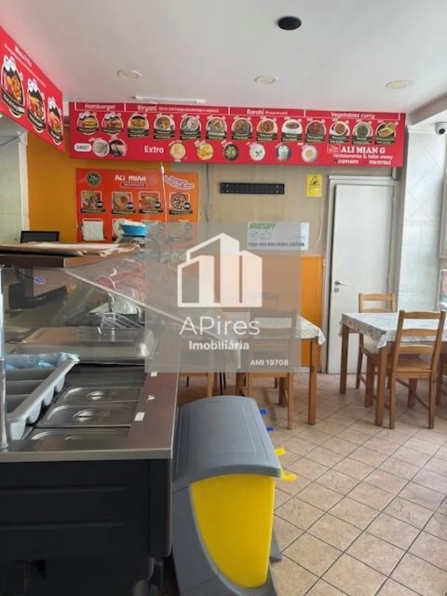 Loja para Trespasse em Costa da Caparica Foto 3