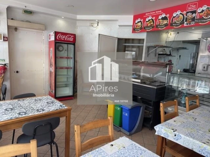 Loja para Trespasse em Costa da Caparica Foto 15