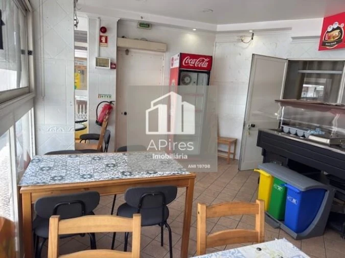 Loja para Trespasse em Costa da Caparica Foto 16