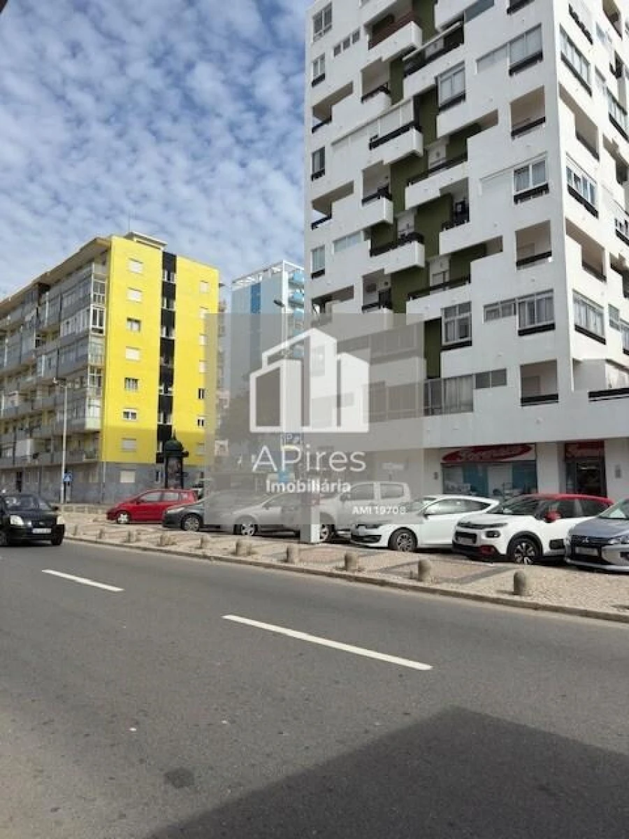 Loja para Trespasse em Costa da Caparica Foto 17
