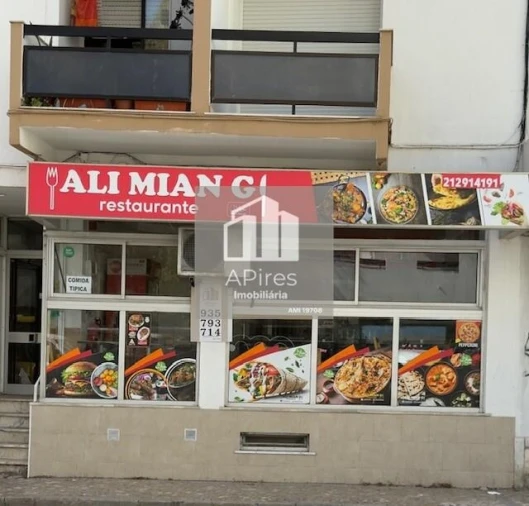 Loja para Trespasse em Costa da Caparica