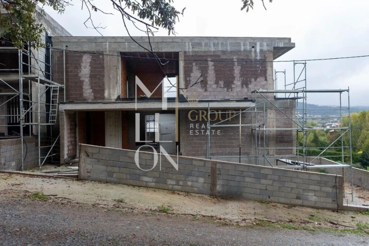 Moradia T3 para Venda em Fafe Foto 2