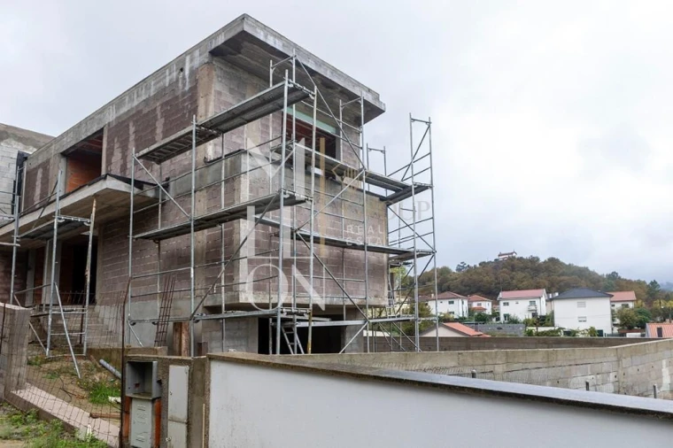 Moradia T3 para Venda em Fafe Foto 5