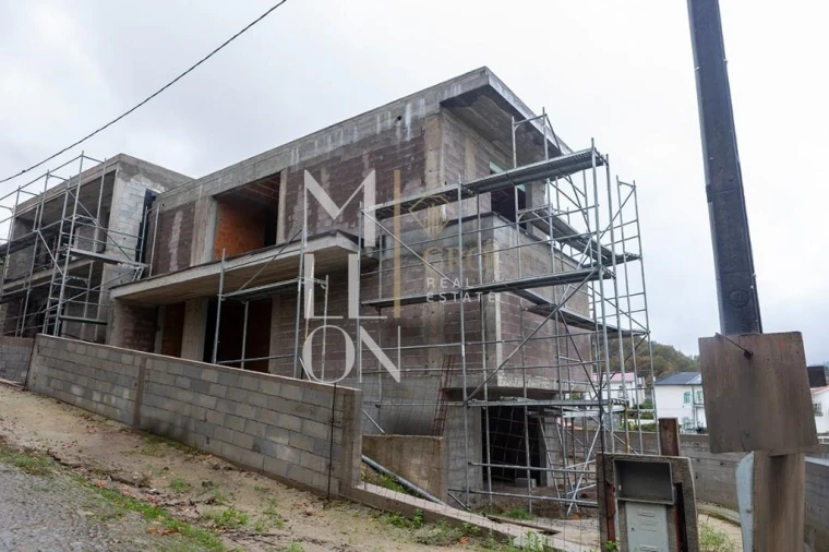 Moradia T3 para Venda em Fafe Foto 11