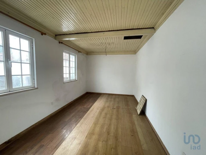 Moradia T2 para Venda em Semide e Rio Vide