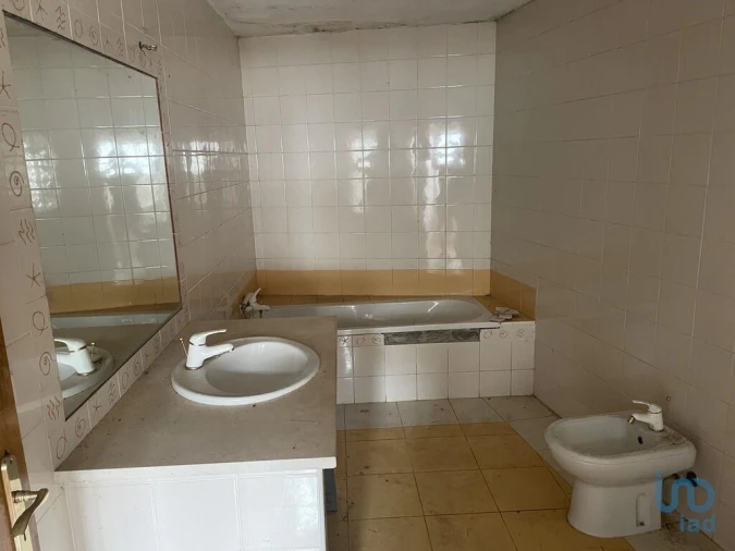 Moradia T2 para Venda em Semide e Rio Vide Foto 6