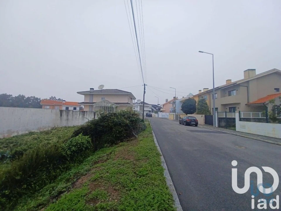 Terreno para Venda em Serzedo e Perosinho Foto 2