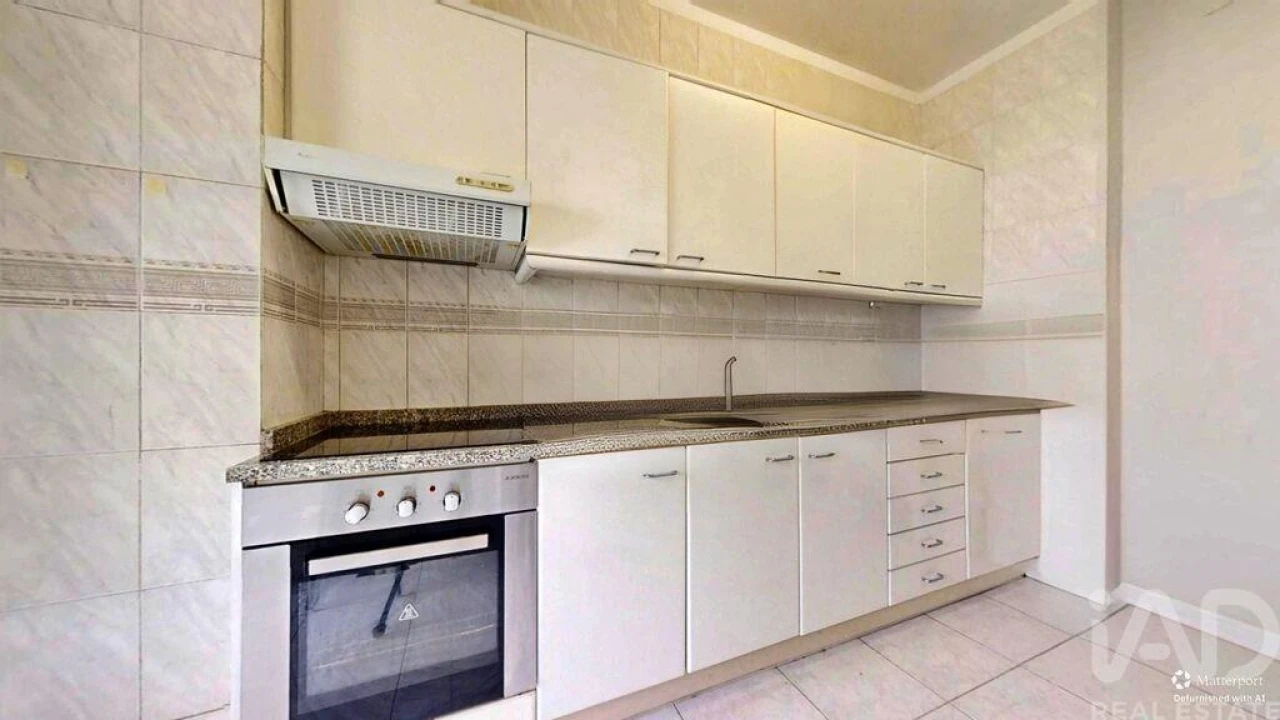 Apartamento T2 para Venda em Cedofeita, Santo Ildefonso, Sé, Miragaia, São Nicolau e Vitória Foto 9