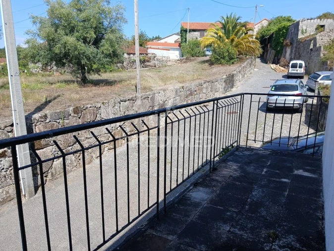 Moradia T3 para Venda em Ruivães e Campos Foto 8