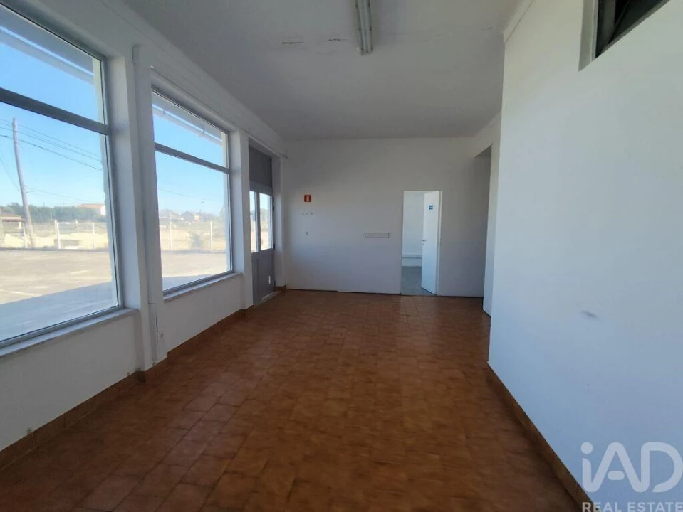 Armazém para Venda em Aveiras de Baixo Foto 25