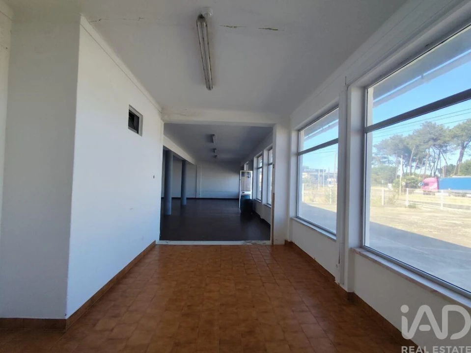 Armazém para Venda em Aveiras de Baixo Foto 23