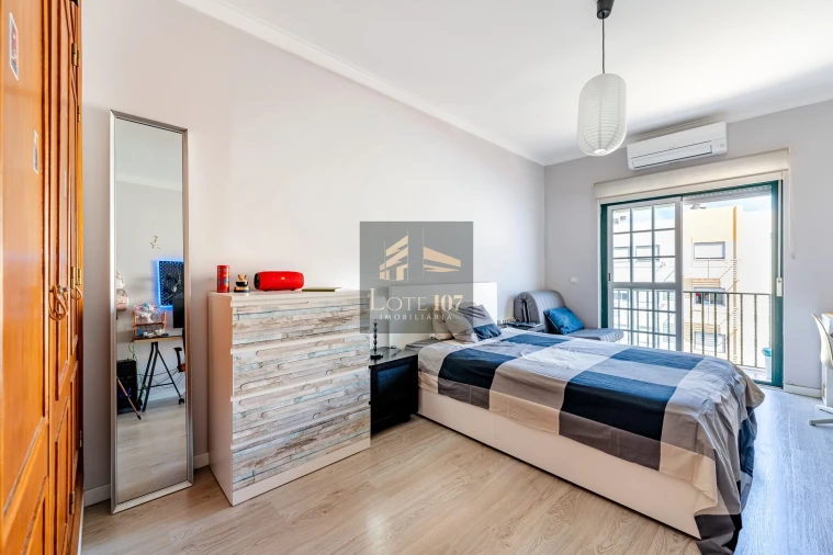 Apartamento T3 para Venda em Pinhal Novo Foto 28