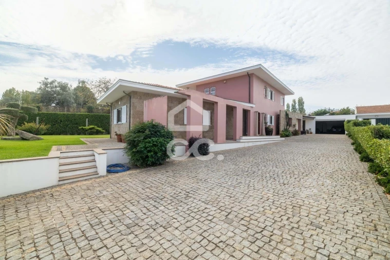 Moradia T4 para Venda em Gavião Foto 47