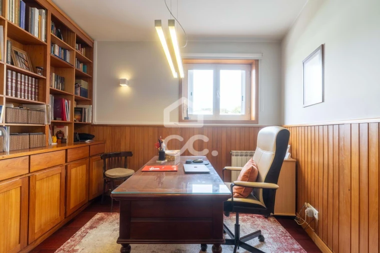 Moradia T4 para Venda em Gavião Foto 13