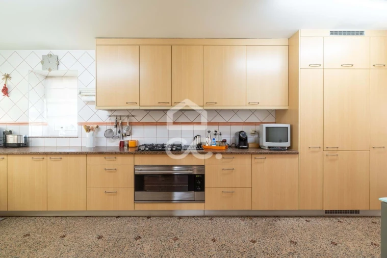 Moradia T4 para Venda em Gavião Foto 4