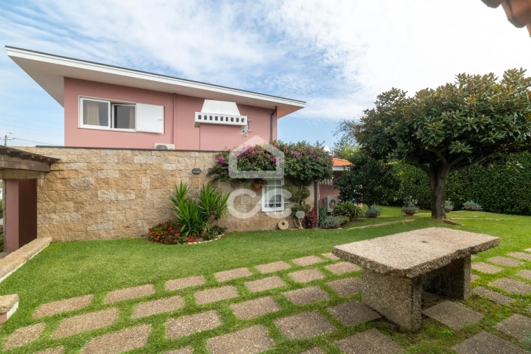 Moradia T4 para Venda em Gavião Foto 46