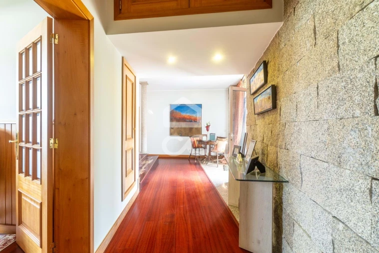 Moradia T4 para Venda em Gavião Foto 18