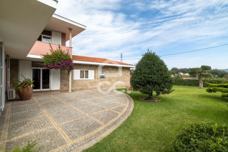 Moradia T4 para Venda em Gavião Foto 57