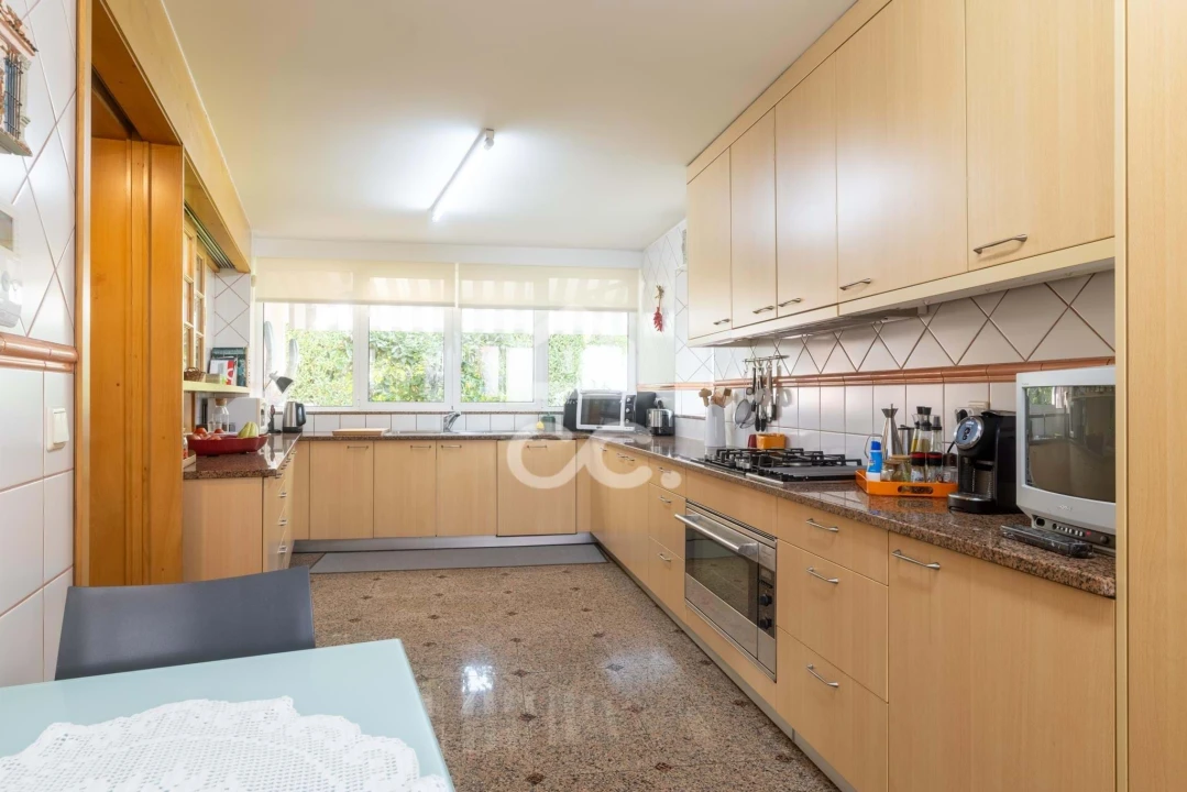 Moradia T4 para Venda em Gavião Foto 9