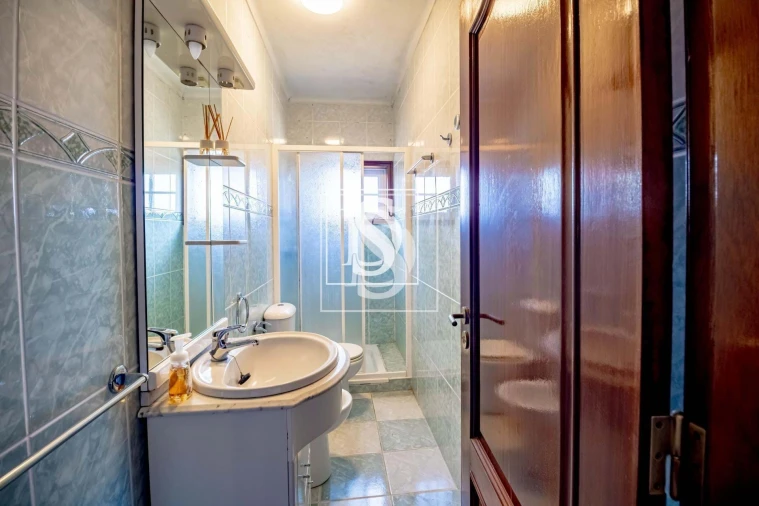 Moradia T4 para Venda em Salvador do Monte Foto 20