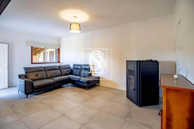 Moradia T4 para Venda em Salvador do Monte Foto 13