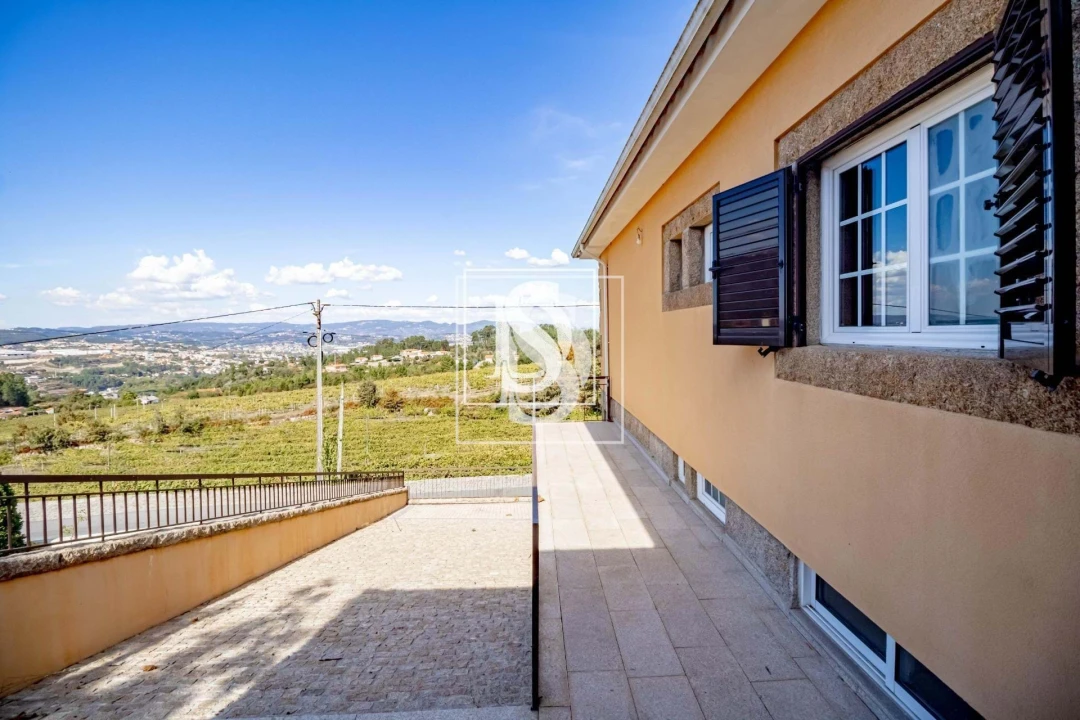 Moradia T4 para Venda em Salvador do Monte Foto 11