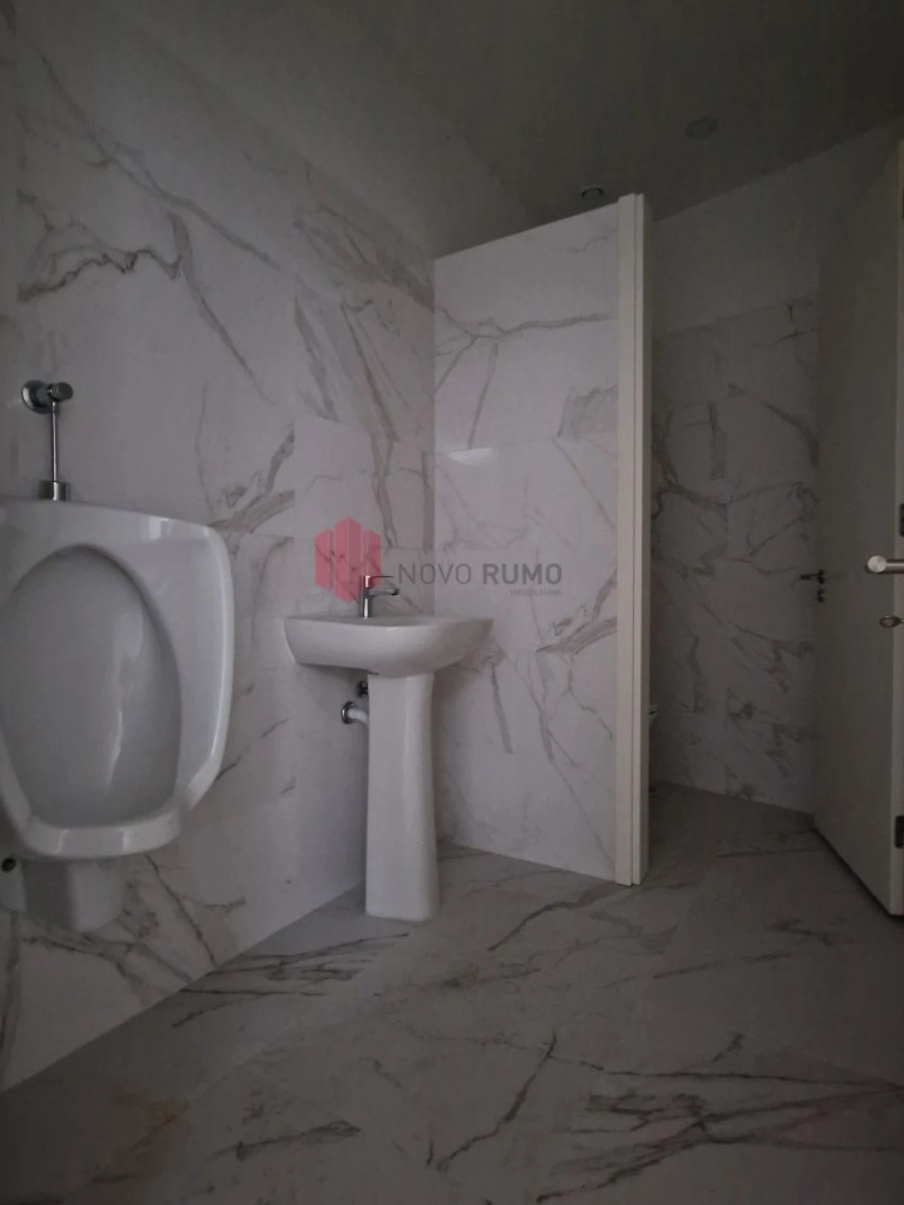 Loja para Arrendamento em Cidade da Maia Foto 3