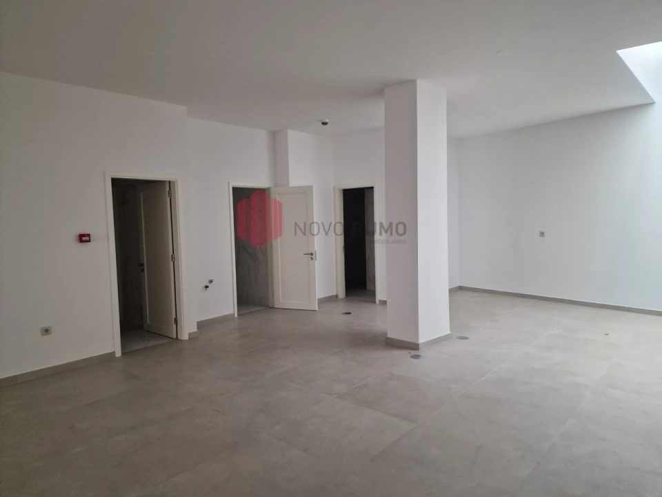 Loja para Arrendamento em Cidade da Maia Foto 6