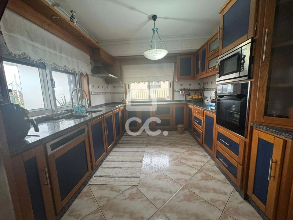 Moradia T6 para Venda em Cristelos, Boim e Ordem Foto 4