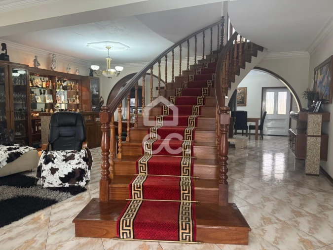 Moradia T6 para Venda em Cristelos, Boim e Ordem Foto 8