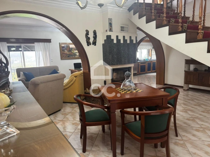 Moradia T6 para Venda em Cristelos, Boim e Ordem Foto 5